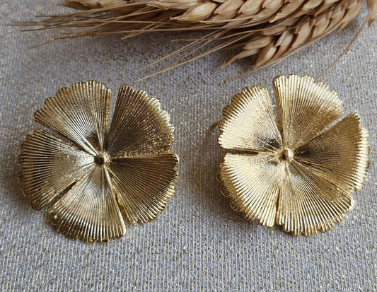 Earrings / Gold Plating On Brass Larnil Default Title Default Title-