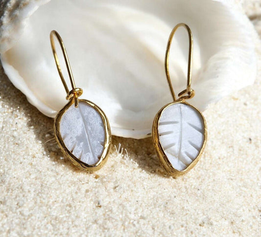 Earrings / Gold Plated Mother Of Pearl On Brass Larnil Default Title Default Title-